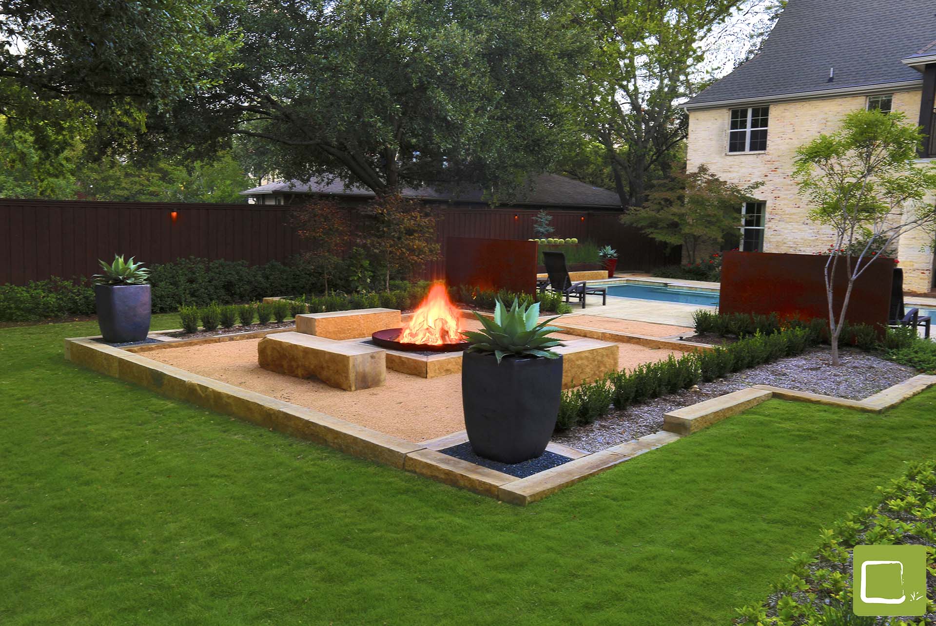 Fire bowl garden with natural quarry stone in Dallas by landscape architect