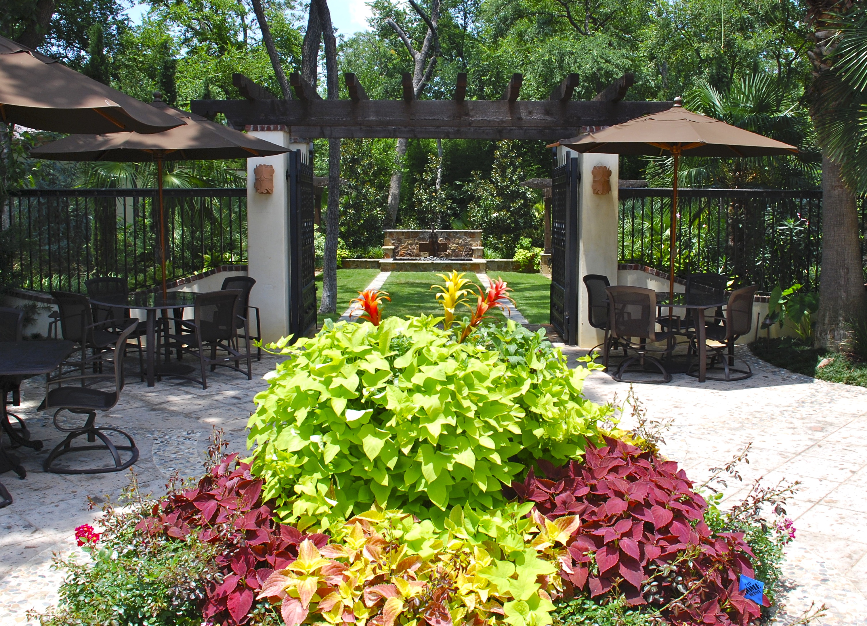 Spanish Colonial Estate estate landscape view 10 - residential landscape architecture in Dallas TX