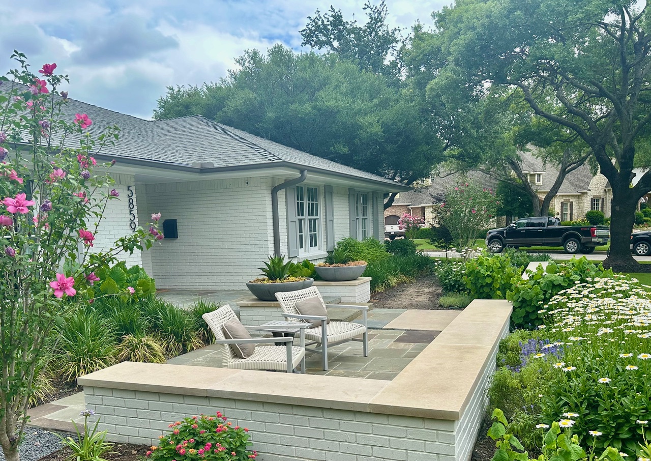 Soft modern pool pavilion outdoor living in Preston Hollow Dallas